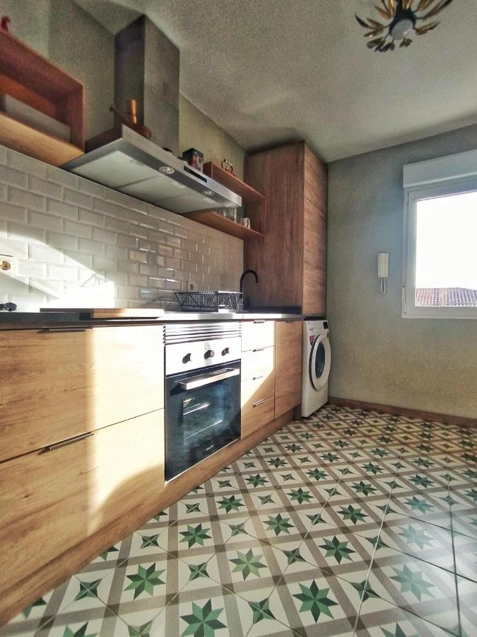 Una Ventana Al Naranco Appartement Oviedo Buitenkant foto